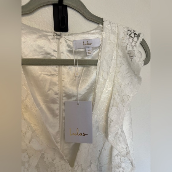 NEW Lulus Molinetto Lace Riffle Tiered Maxi Dress White Bridal Size XS NWT - Picture 8 of 11